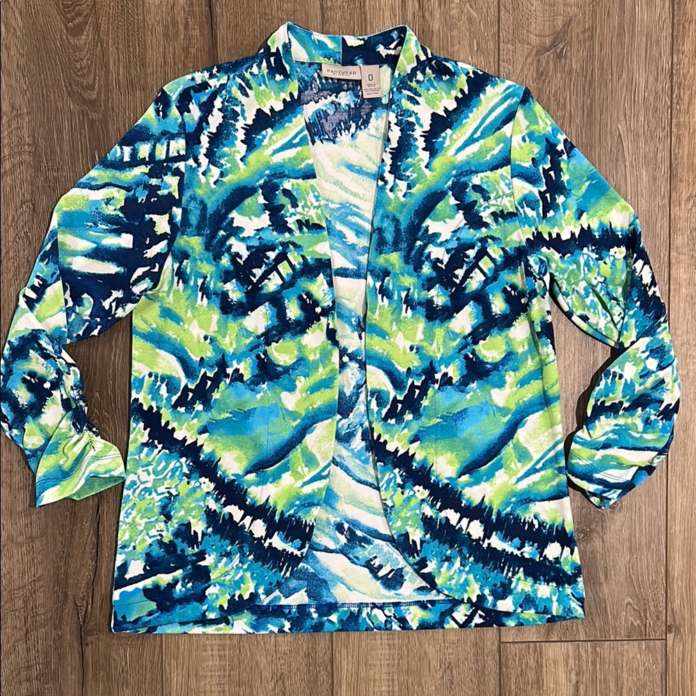 Like new - CHICO’S EASY WEAR Vibrant Blue and Green Open Placket Jacket